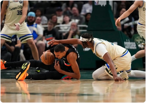 03月29日 NBA常规赛 马刺vs雄鹿 全场录像回放