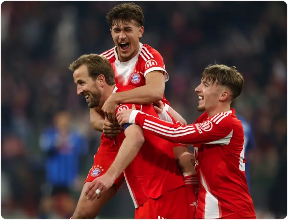 03月19日 欧冠1/8决赛次回合 拜仁慕尼黑vs亚特兰大 全场录像回放